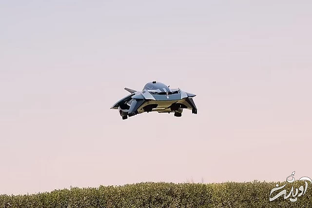 (تصاویر) آزمایش موفقیت‌آمیز یک خودروی پرنده لوکس در دبی